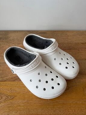 Classic Crocs Lined Clog White with Grey lining , Shoes, M8 W10,